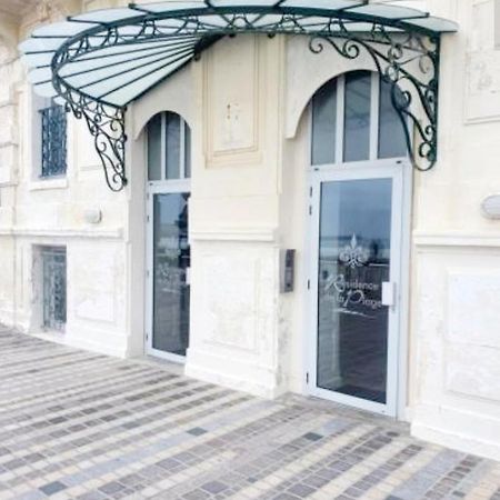 Remblai Des Sables D'Olonne - 2 Chambres - Parking Et Piscine Les Sables-d'Olonne Bagian luar foto