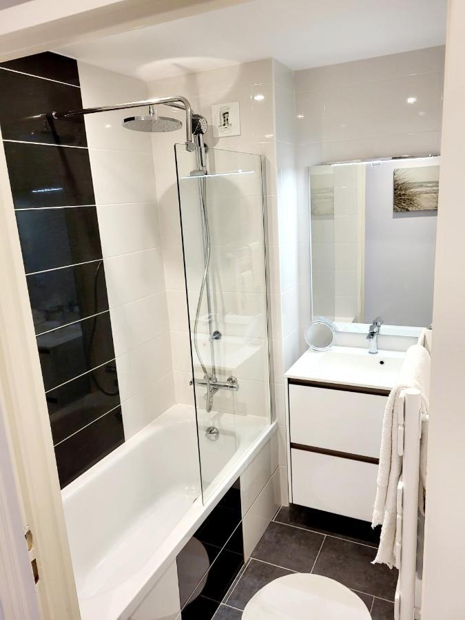 Remblai Des Sables D'Olonne - 2 Chambres - Parking Et Piscine Les Sables-d'Olonne Bagian luar foto